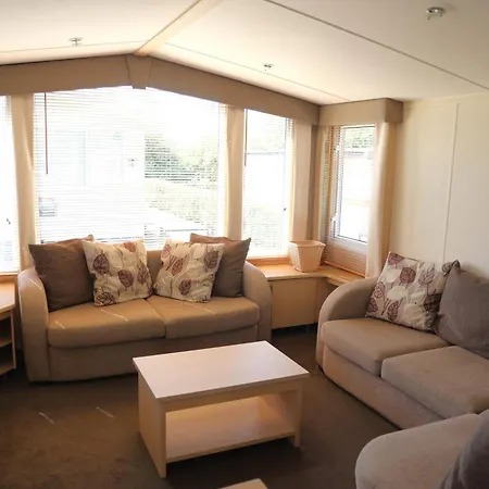 Cozy Caravan In Quiet Area Near - Caravan Dune De Haan