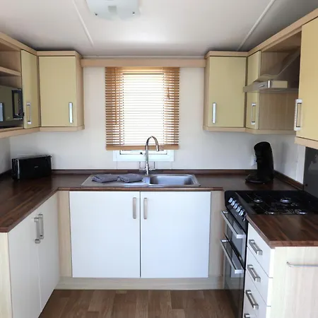 Cozy Caravan In Quiet Area Near - Caravan Dune