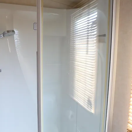 Cozy Caravan In Quiet Area Near - Caravan Dune De Haan