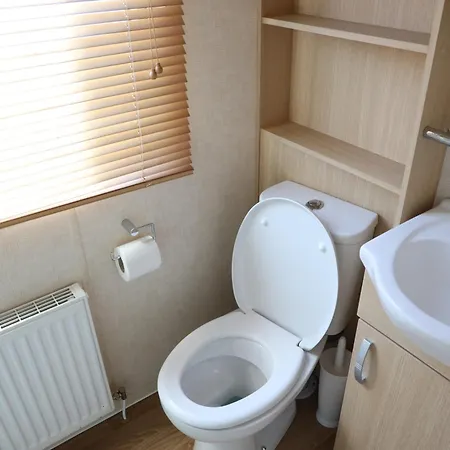 Cozy Caravan In Quiet Area Near - Caravan Dune