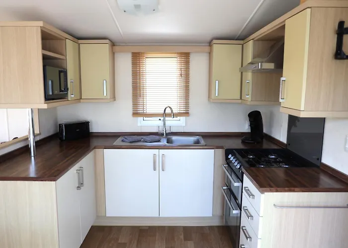 Cozy Caravan In Quiet Area Near - Caravan Dune