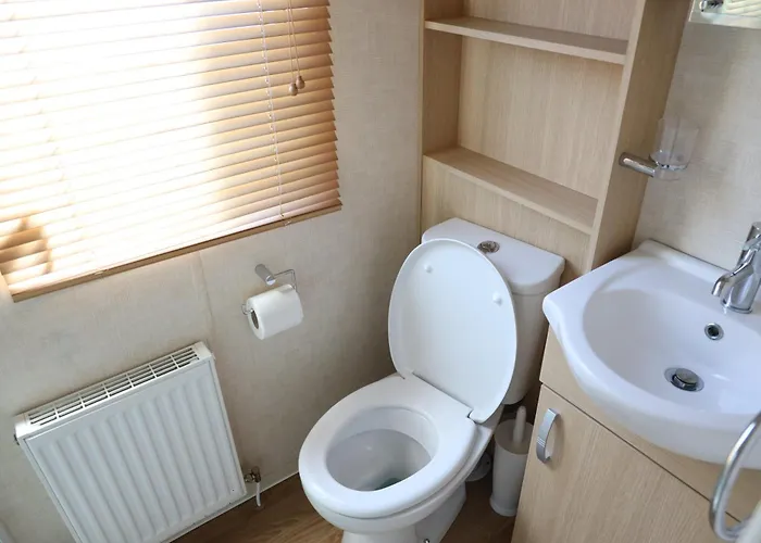 Cozy Caravan In Quiet Area Near - Caravan Dune